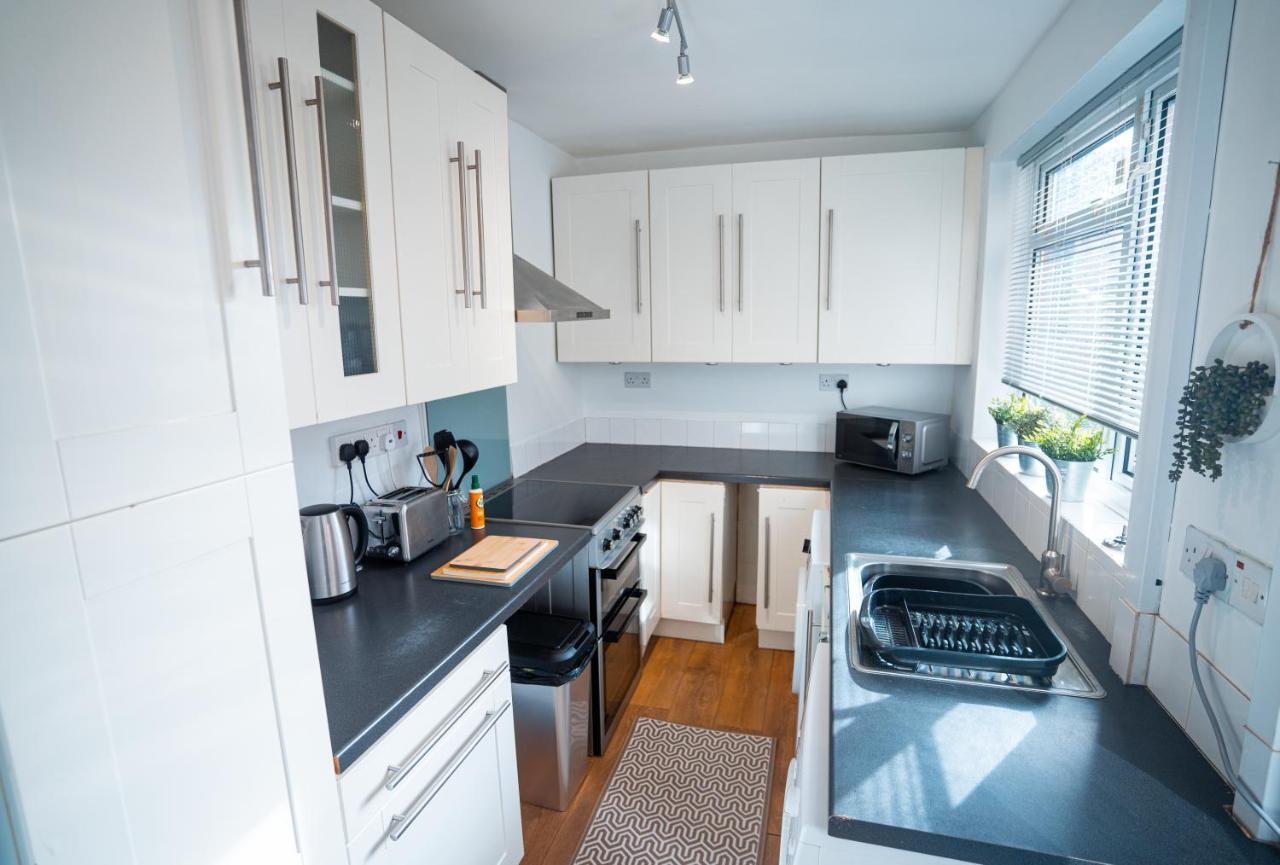 Comfortable House In Nuneaton Sleeps5 Free Parking Good Amenites Extérieur photo