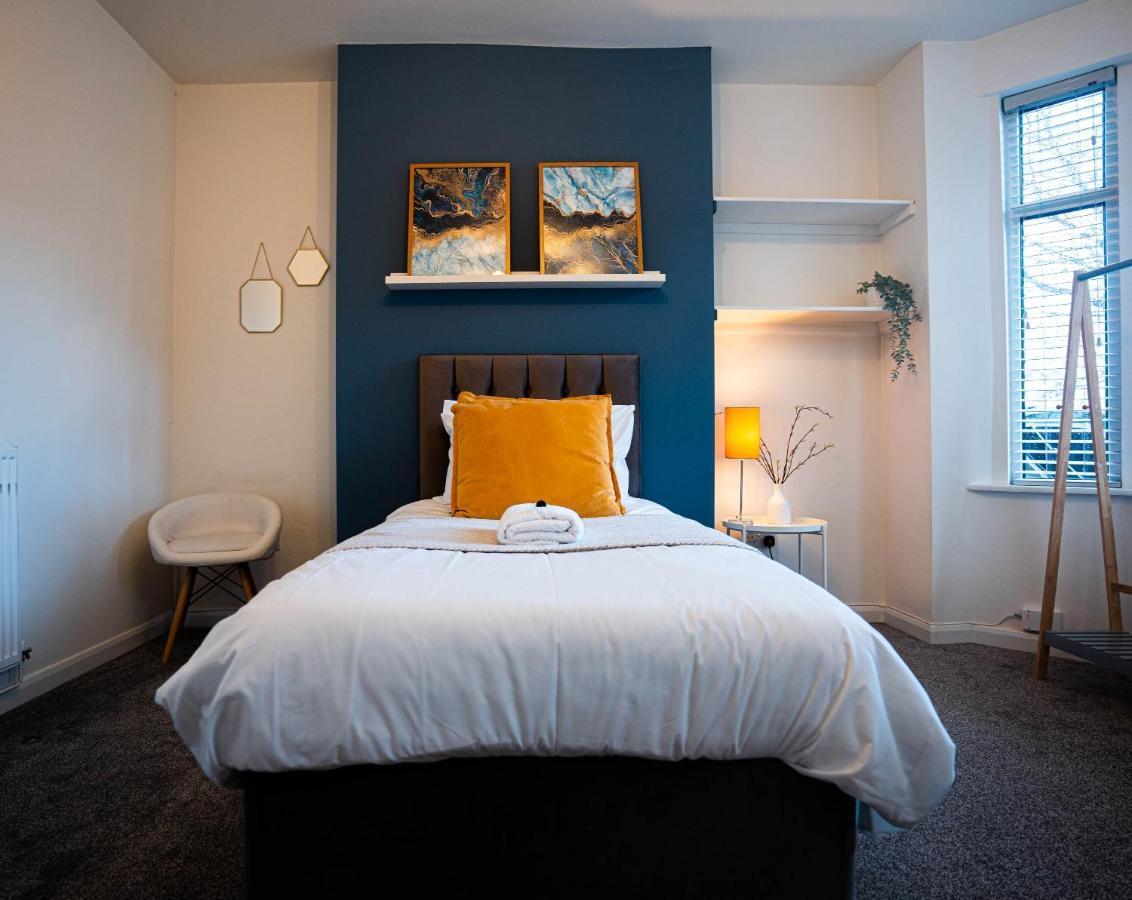 Comfortable House In Nuneaton Sleeps5 Free Parking Good Amenites Extérieur photo